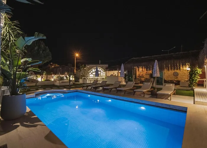 阿拉卡提桑达尔酒店 - 仅限成人 2*