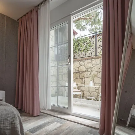 호텔 Sandal - Adult Only