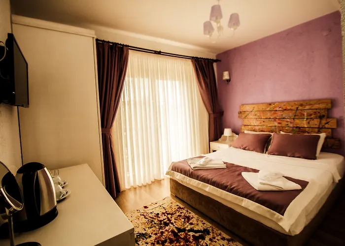 Sandal - Adult Only Hotel