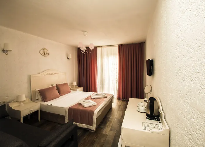 Sandal - Adult Only Hotel 2*