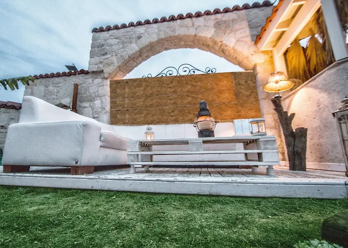 Sandal - Adult Only 2* Alacati